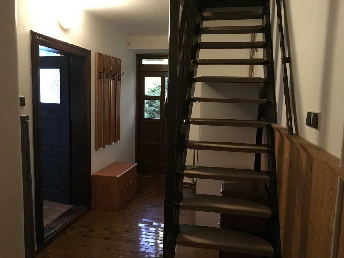 Samostatný mezonetový apartmán s dvěmi ložnicemi a vlastní krytou terasou a sdíleným bazénem Rudník Extérieur photo