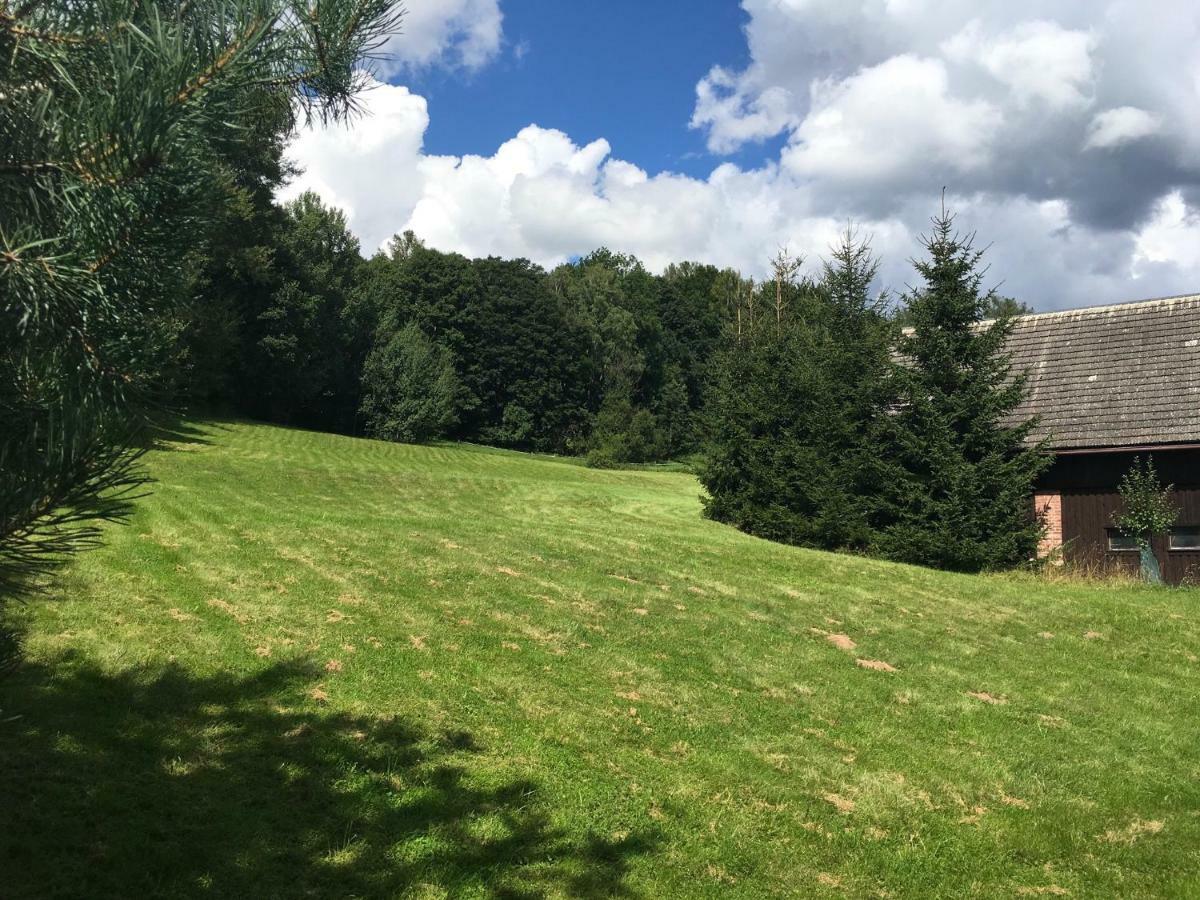 Samostatný mezonetový apartmán s dvěmi ložnicemi a vlastní krytou terasou a sdíleným bazénem Rudník Extérieur photo