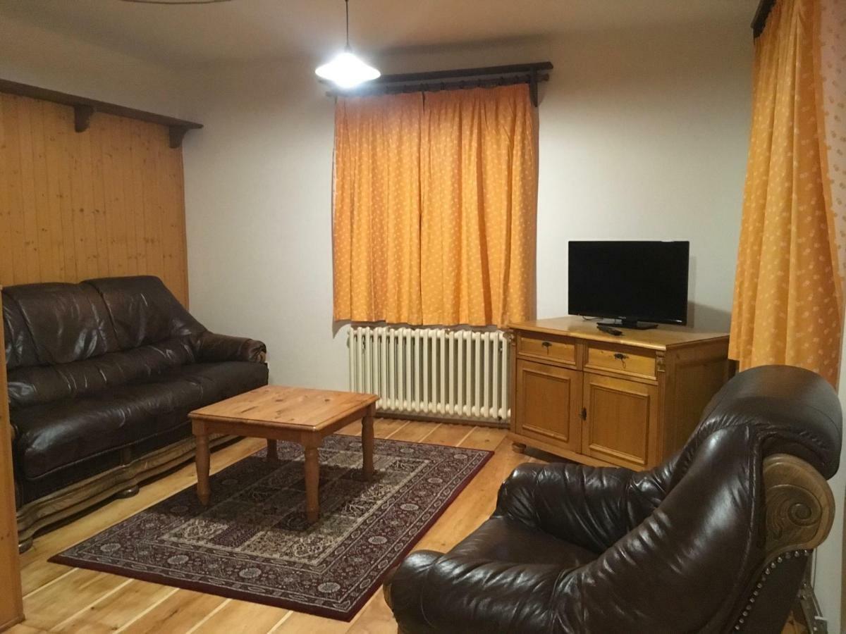 Samostatný mezonetový apartmán s dvěmi ložnicemi a vlastní krytou terasou a sdíleným bazénem Rudník Extérieur photo